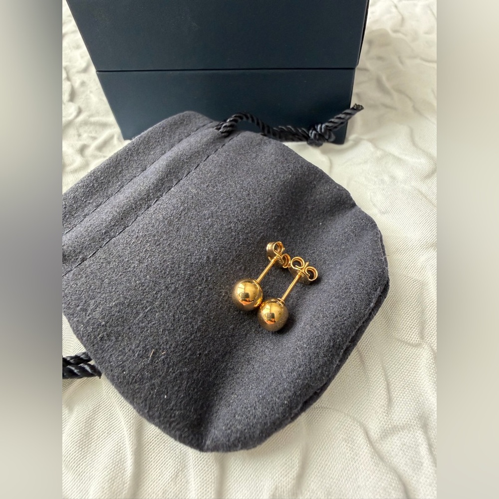 NWOT 14k Italian Yellow Gold Ball Stud Earrings